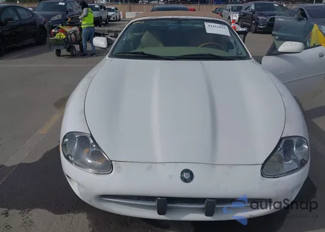 1997 Jaguar Xk8 z USA, uszkodzony, nr VIN SAJGX2745VC014787